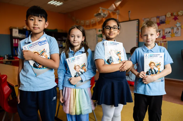 Globalna edukacja, lokalne korzenie