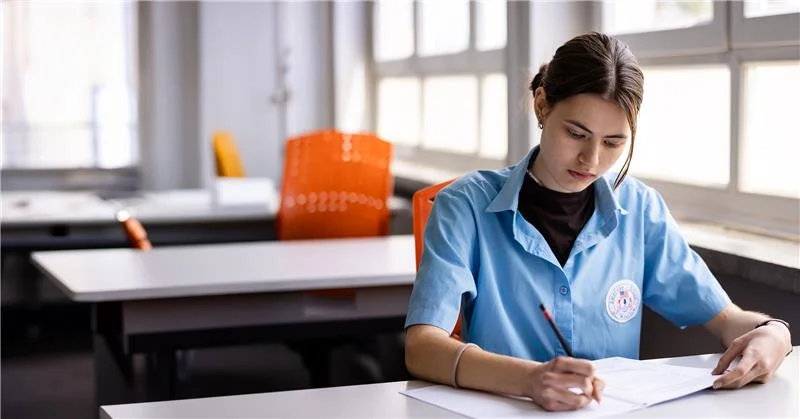 Skontaktuj się z nami